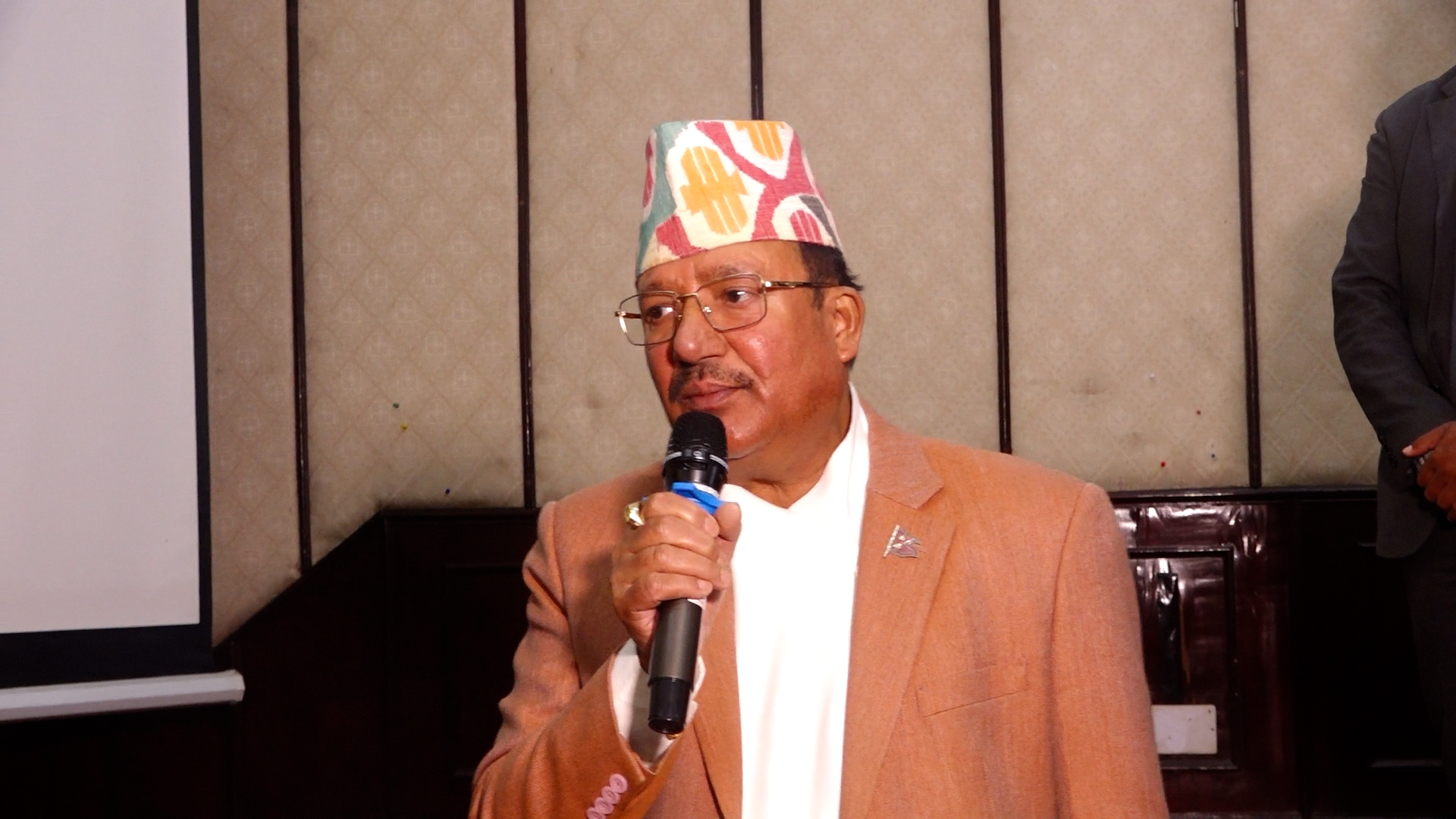 कार्यवाहक प्रमुख निर्वाचन आयुक्तले भने-कांग्रेसको विवादबारे विधिसम्मत ढंगले निर्णय लिन्छौं