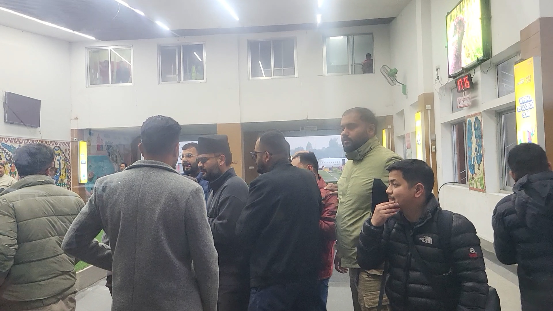 बालेनलाई जनकपुर विमानस्थलमा समर्थकको भव्य स्वागत (तस्बिरहरू)