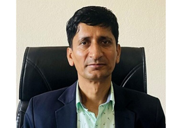 स्वास्थ्य बिमा बोर्डको कार्यकारी निर्देशकबाट काफ्लेको राजीनामा