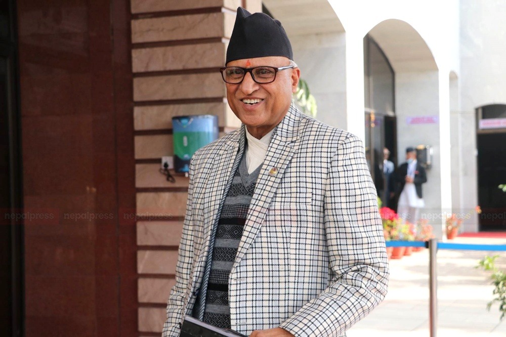 निबर्तमान सांसद बडूले गरे प्रतिनिधिसभाको निर्वाचन नलड्ने घोषणा