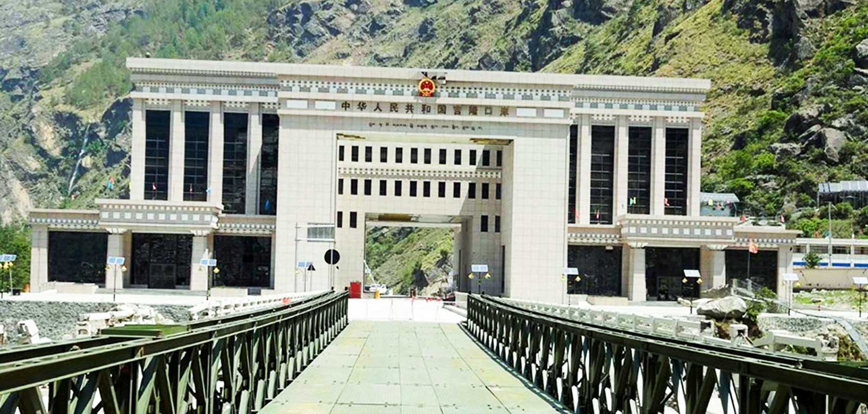 तातोपानी र रसुवागढी नाका खुलेपछि कोरलाबाट आयात–निर्यात घट्यो