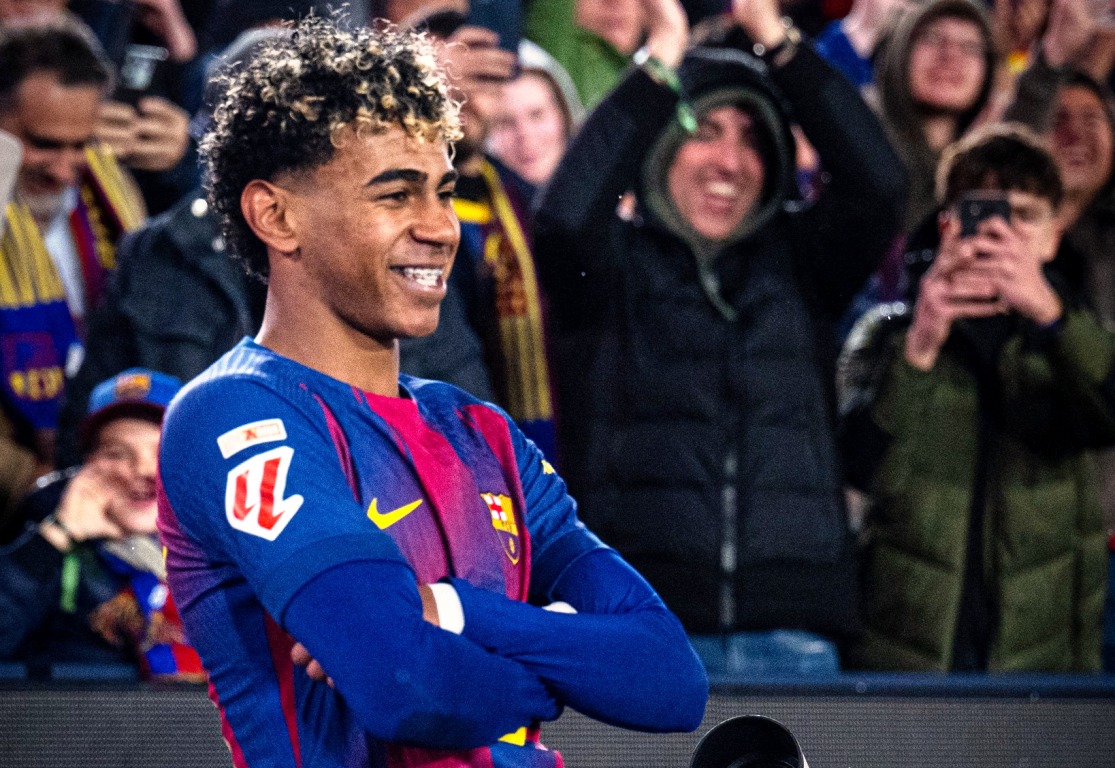 बार्सिलोना ला लिगाको शीर्ष स्थानमा