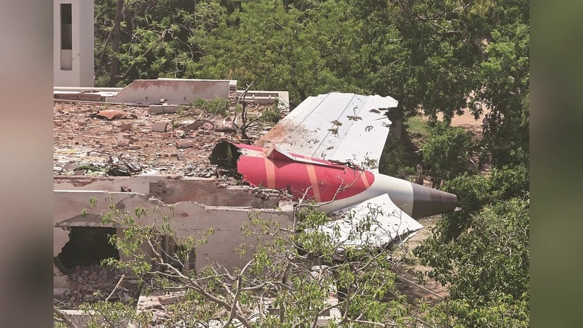 एअर इण्डिया विमान दुर्घटना : मुद्दा फिर्ता लिन पीडितलाई १० देखि २० लाख अफर