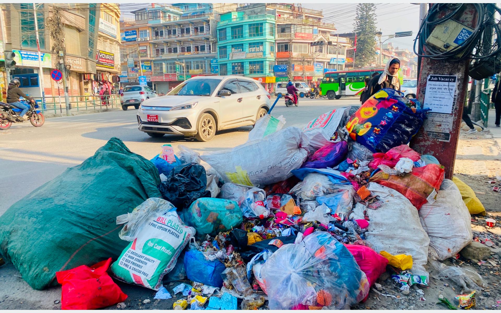 पोखरामा थुप्रियो फोहर, व्यवस्थापनमा चुनौती