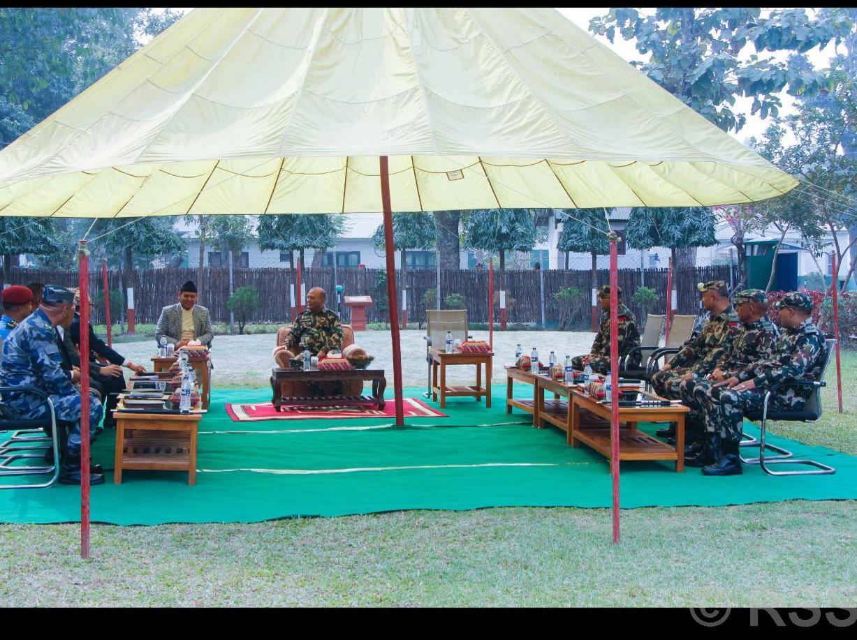 प्रधान सेनापति अशोकराज सिग्देलद्वारा पूर्वी पृतनाको निरीक्षण