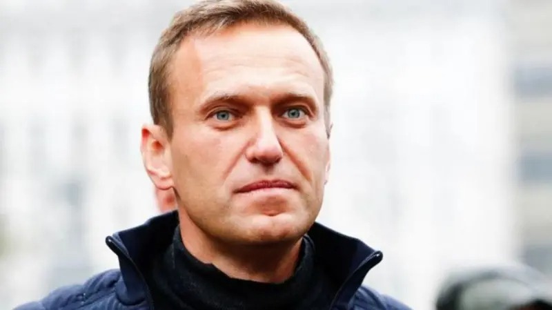 रुसले विपक्षी नेता एलेक्सी नभाल्नीलाई डार्ट फ्रगको विष प्रयोग गरेर मारेको बेलायतको दाबी