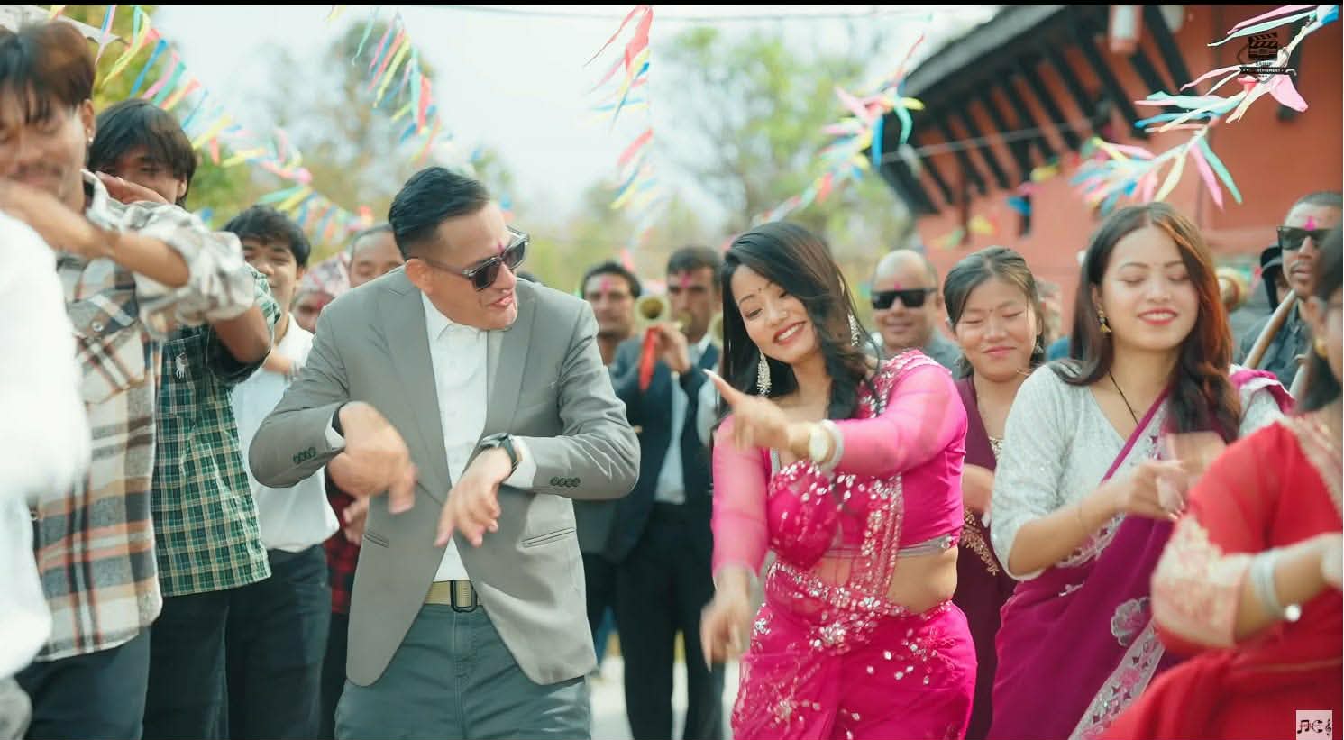 लम्जुङ्गे बाजा बोल रहेको पन्चेबाजा गीत सार्बजनिक