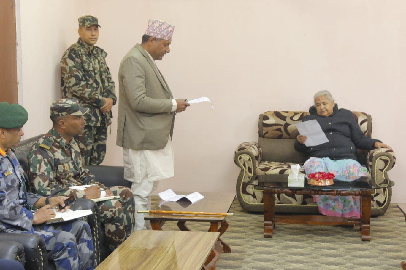 आफैं गएर हेरेपछि प्रधानमन्त्रीले भनिन् ‘हिमाली जिल्लामा पनि फागुन २१ मै निर्वाचन हुन्छ’