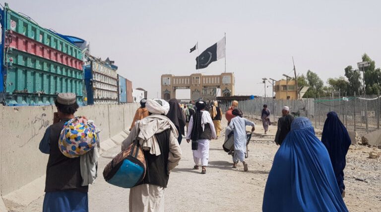 अफगान फर्केकाहरूको कठोर वास्तविकता