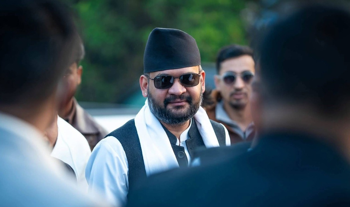 झापामा रास्वपाको सम्पर्क कार्यालय तोडफोड