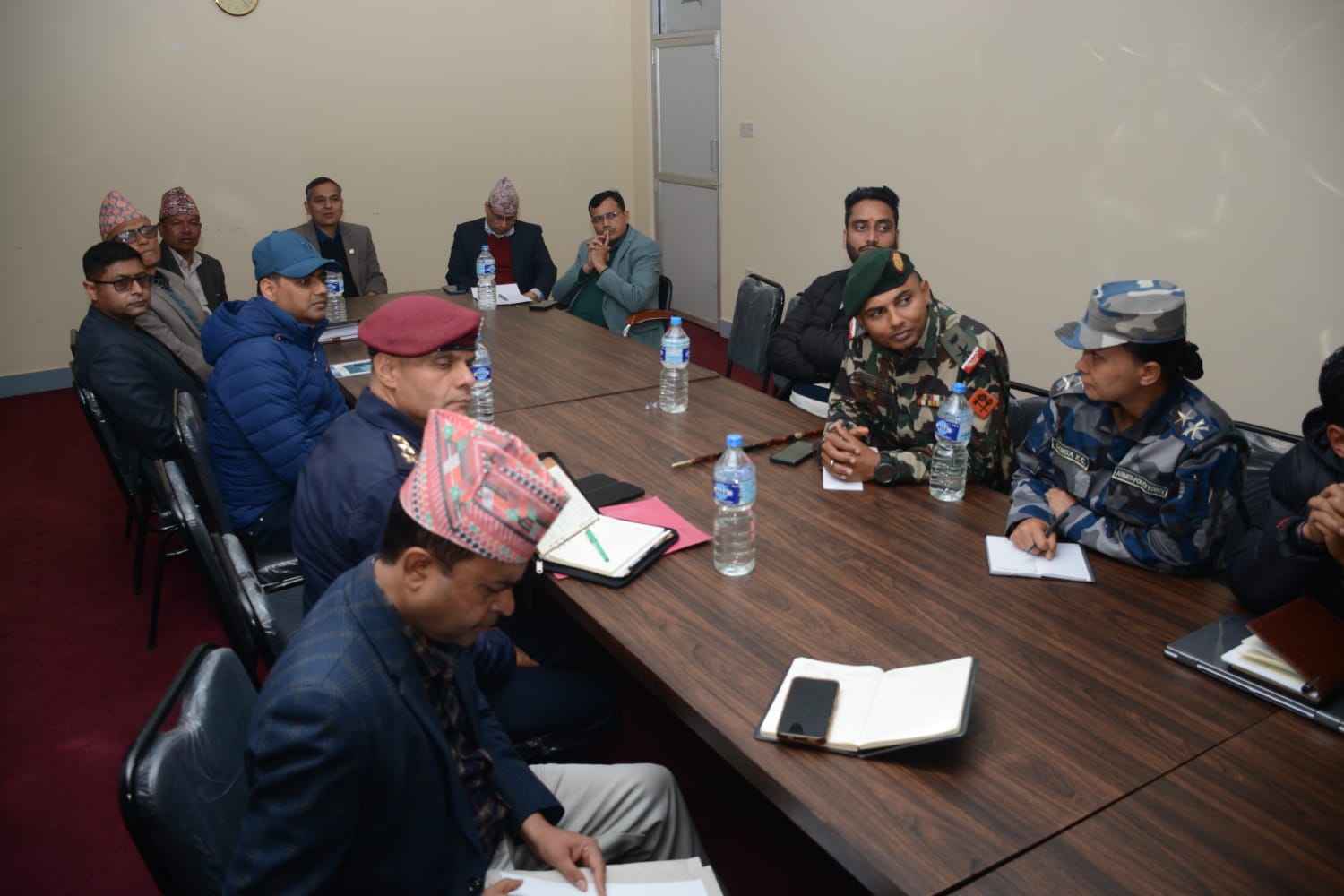 गृहमन्त्री अर्यालसहितको निरीक्षण टोली नुवाकोटमा, निर्वाचनको भरपर्दो तयारी गर्न निर्देशन