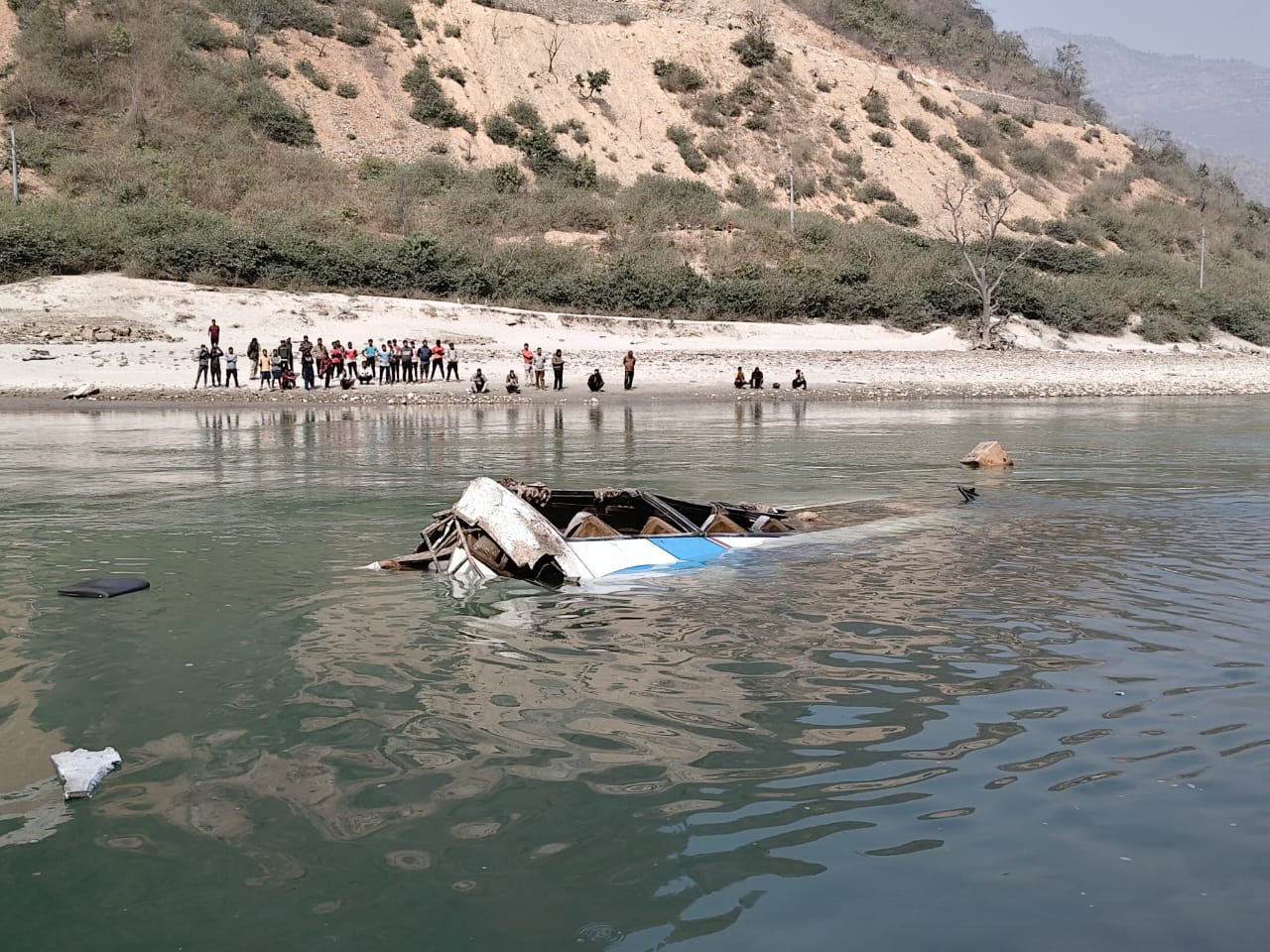 रामेछाप बस दुर्घटना अपडेटः मृतक १० जनाको सनाखत
