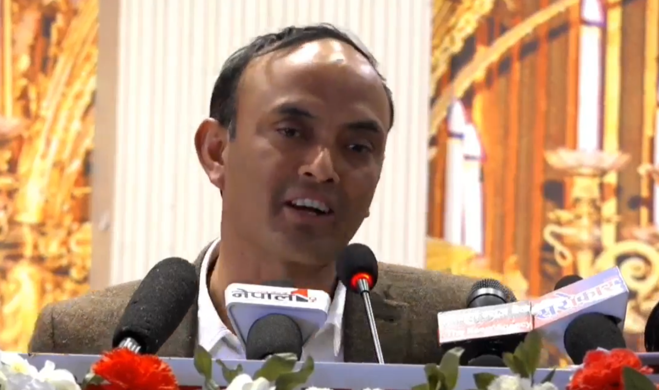 मत होइन दोलखालीसँग काम मागिरहेको छु : उम्मेदवार खड्का