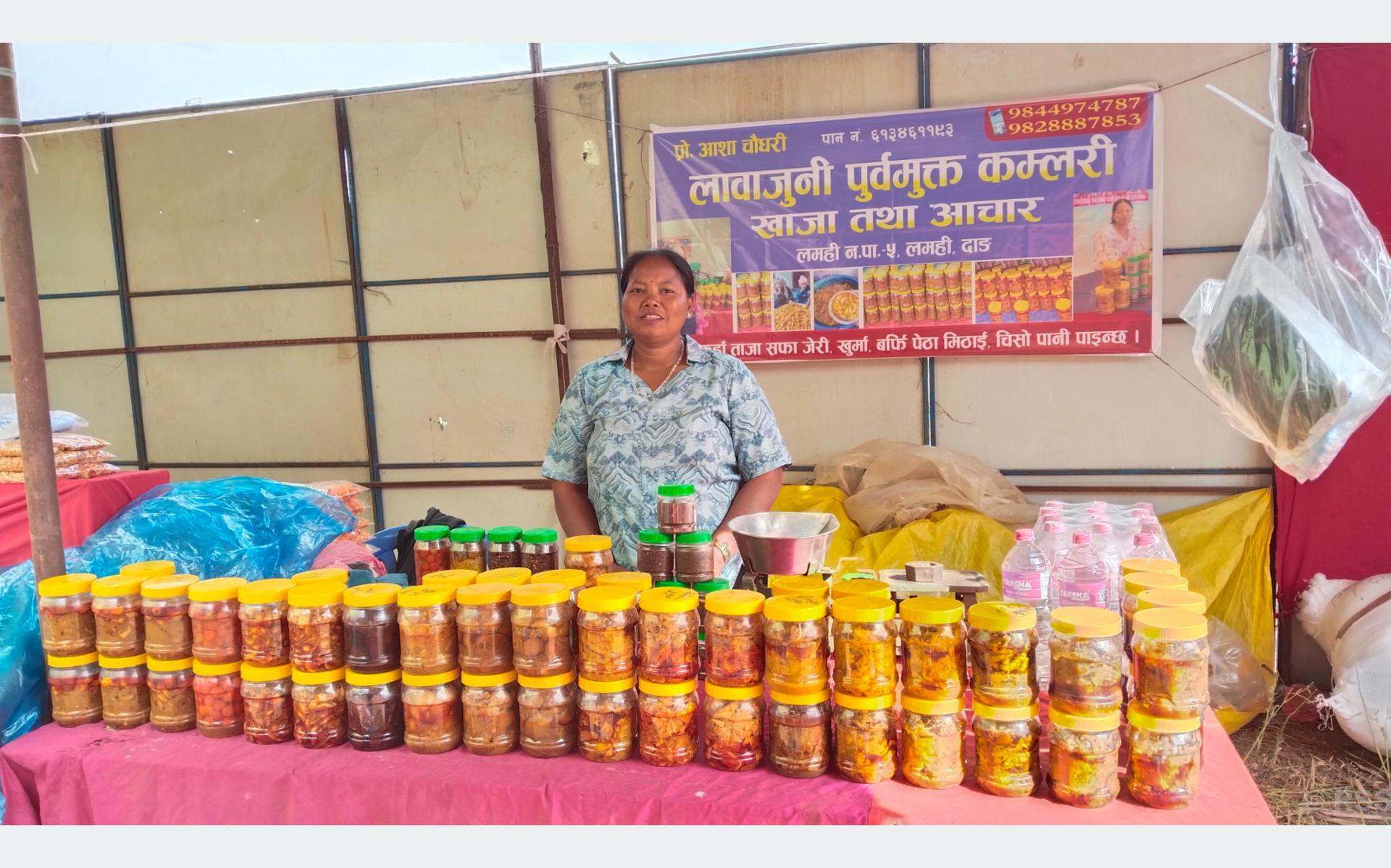 अचार बिक्री गरेर मासिक रु २५ हजार बढी आम्दानी