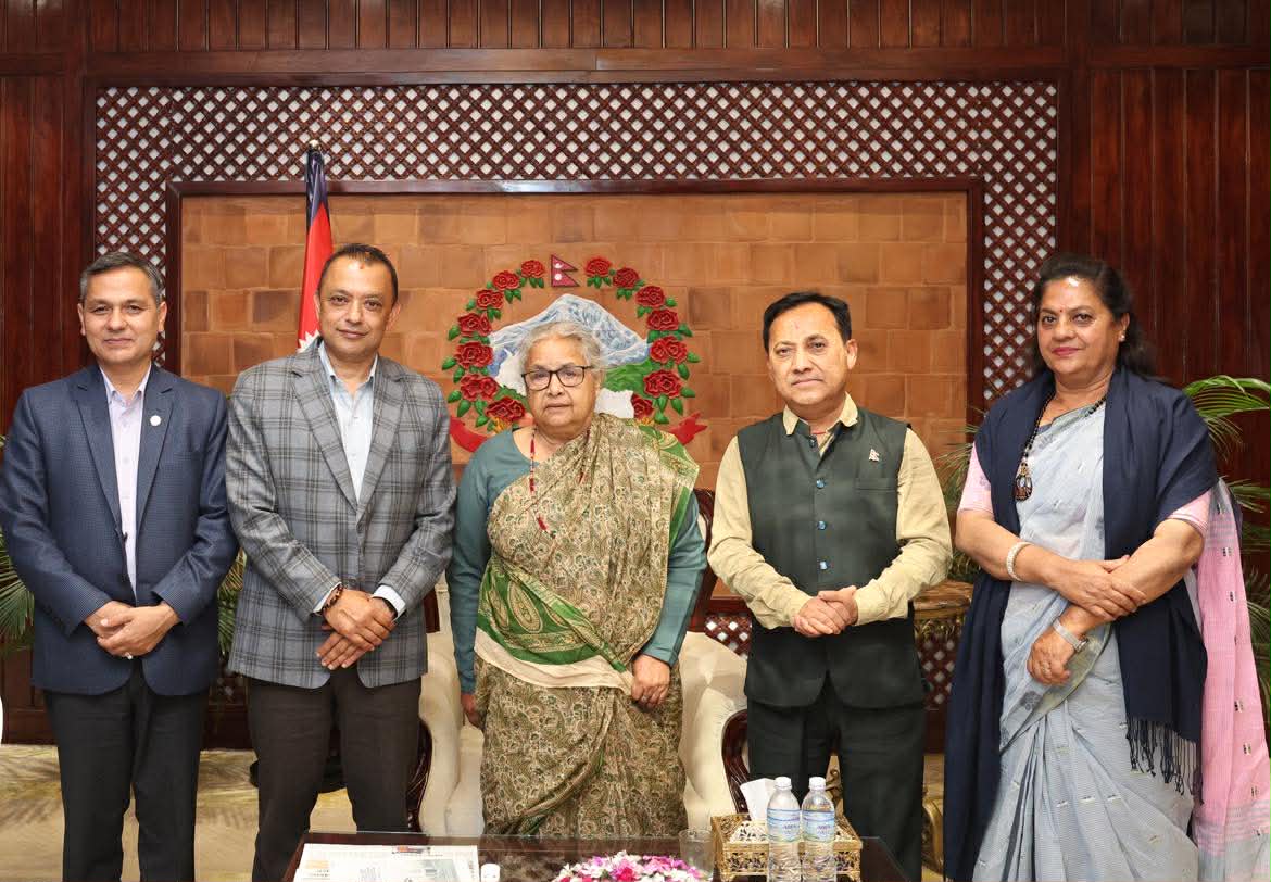 उपसभापतिद्वयका साथ प्रधानमन्त्रीसँग कांग्रेस सभापति थापाको भेट