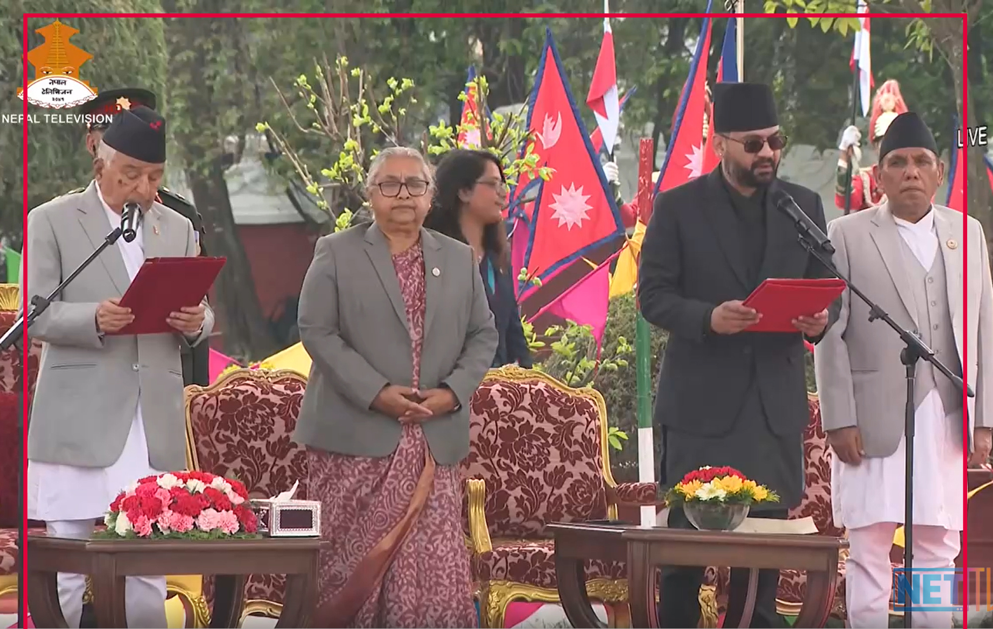 कालो कपडाको सेटमा बालेन टिम