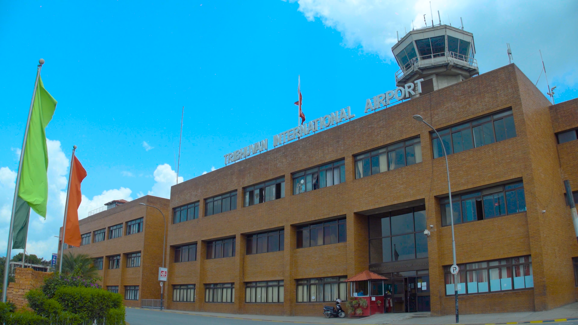 मार्च ११ सम्म फ्लाई दुबईका उडान स्थगित