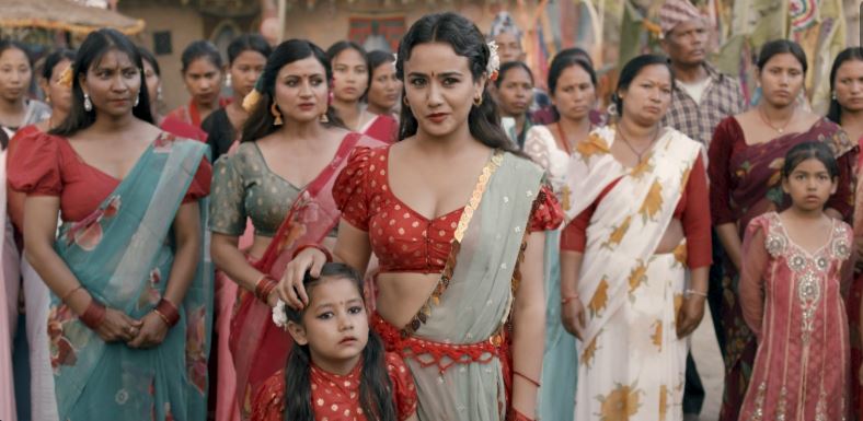 टिकटकर र रील्स प्रयोगकर्ताको रोजाईमा ‘लालीबजार’ को गीत ‘मायालाई के दिउँ म बैना’