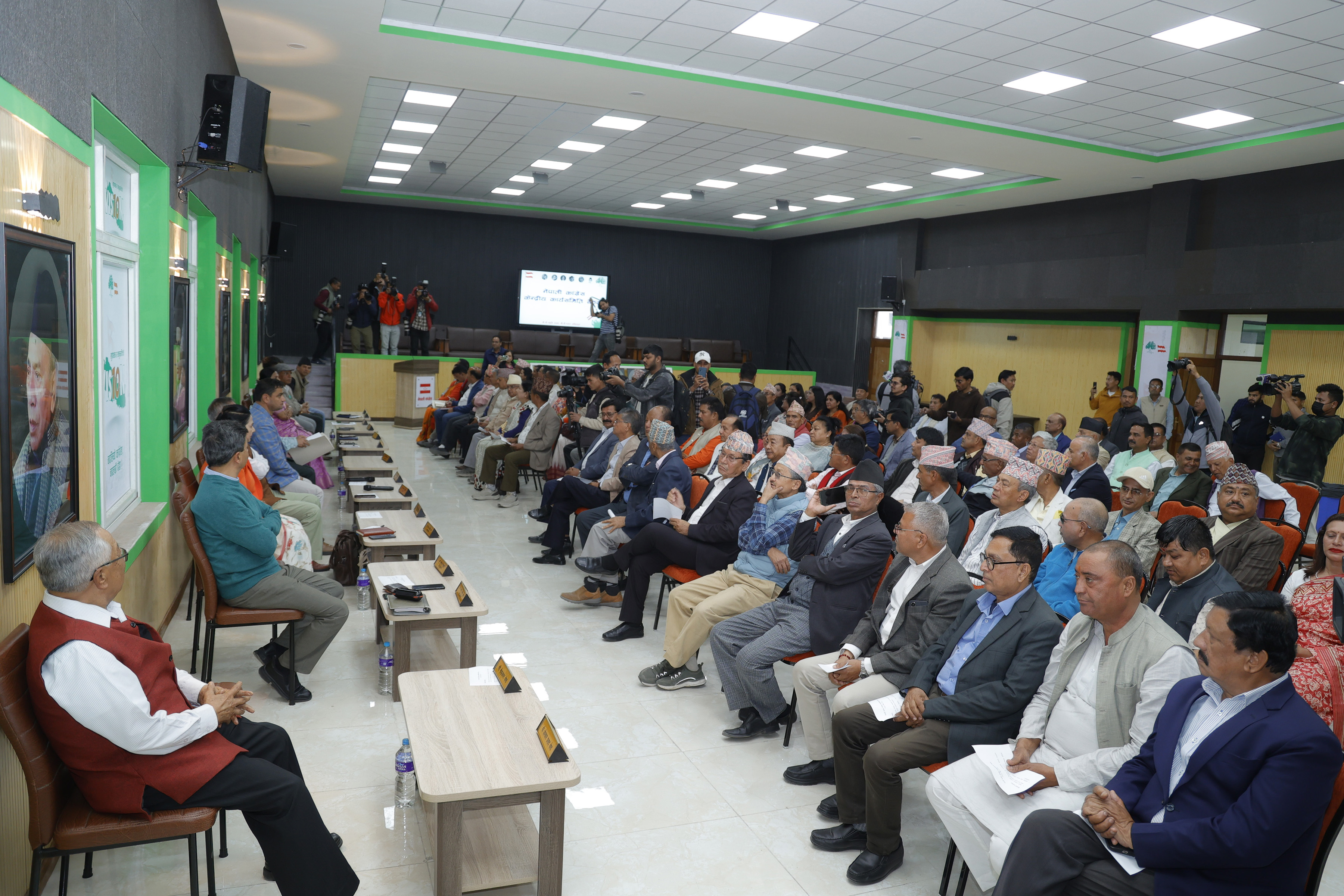 कांग्रेस केन्द्रीय समिति बैठक जारी, गगन थापा अनुपस्थित