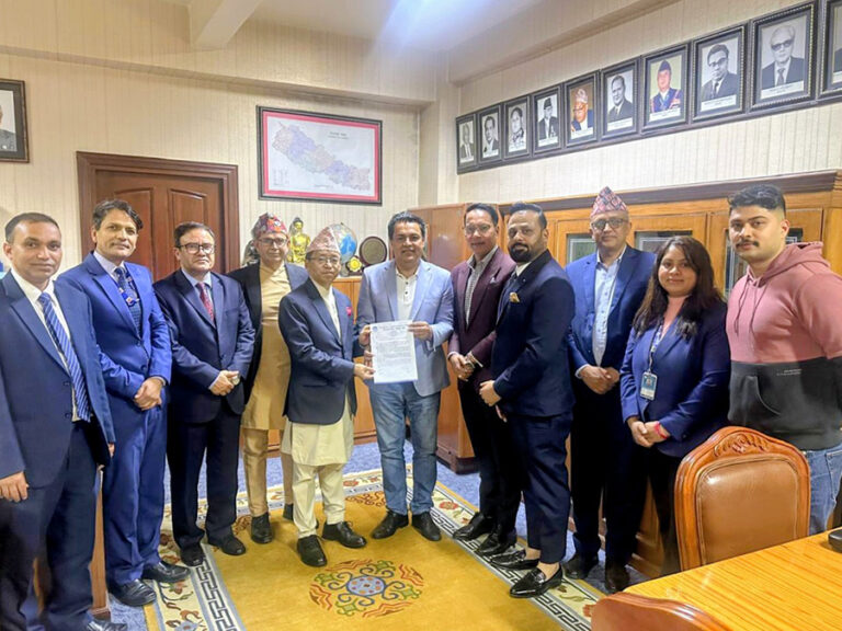 मध्यपूर्वका नेपालीहरुको सुरक्षाका लागि एनआरएनएद्वारा सरकारको ध्यानाकर्षण