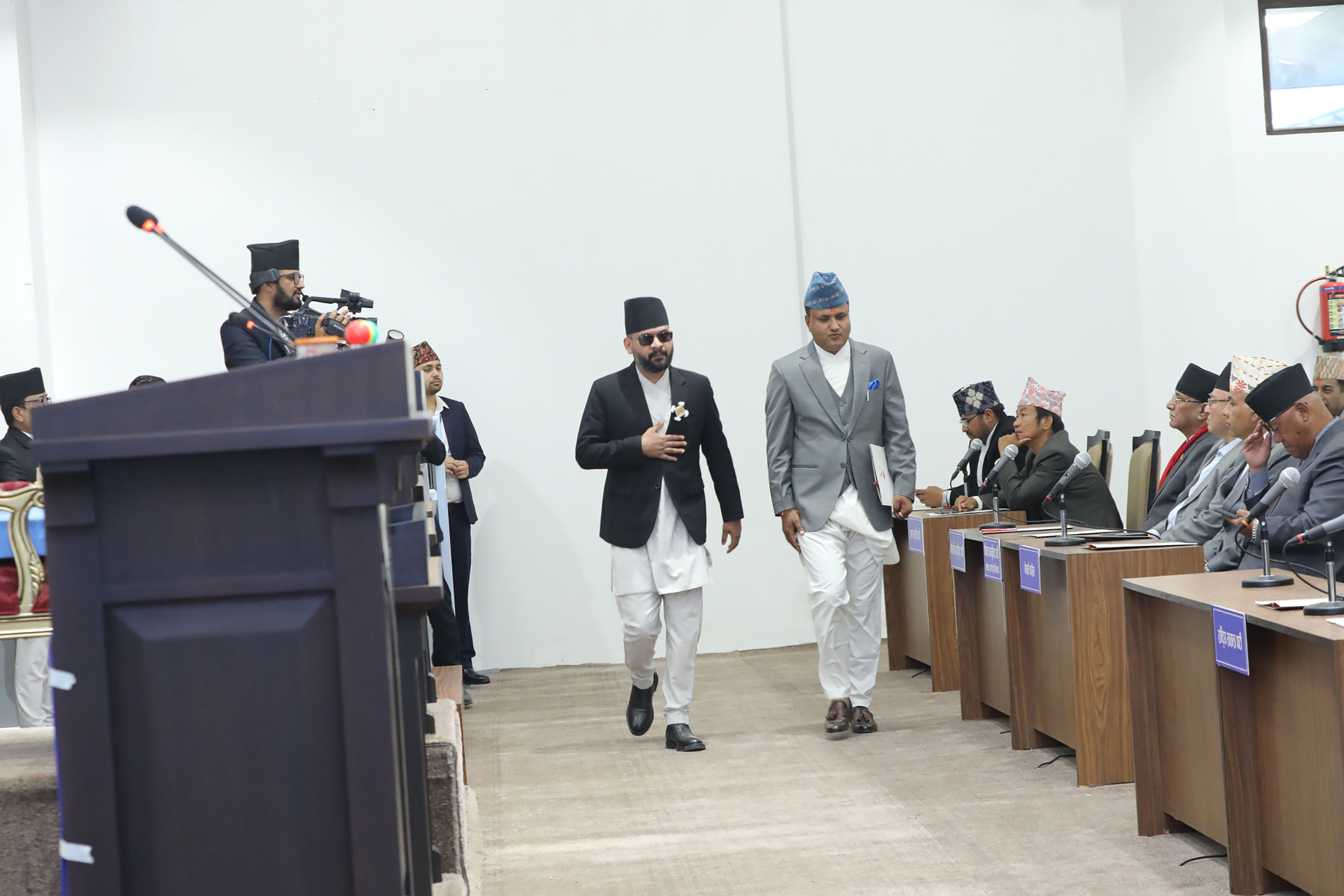 नयाँ प्रधानमन्त्री बालेनको शपथ आज