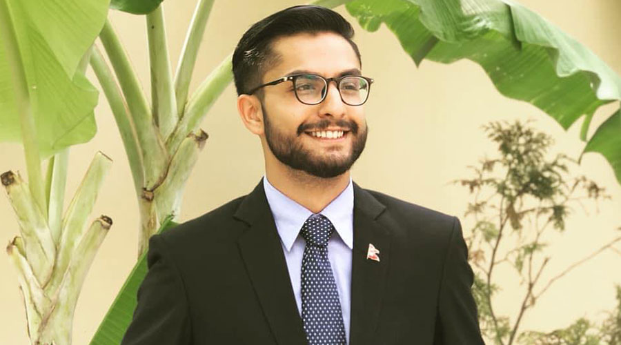 प्रतिस्पर्धीलाई तेब्बर बढी मतले पराजित गर्दै काठमाडौं ५ मा रास्वपाका सस्मित पोखरेल विजयी