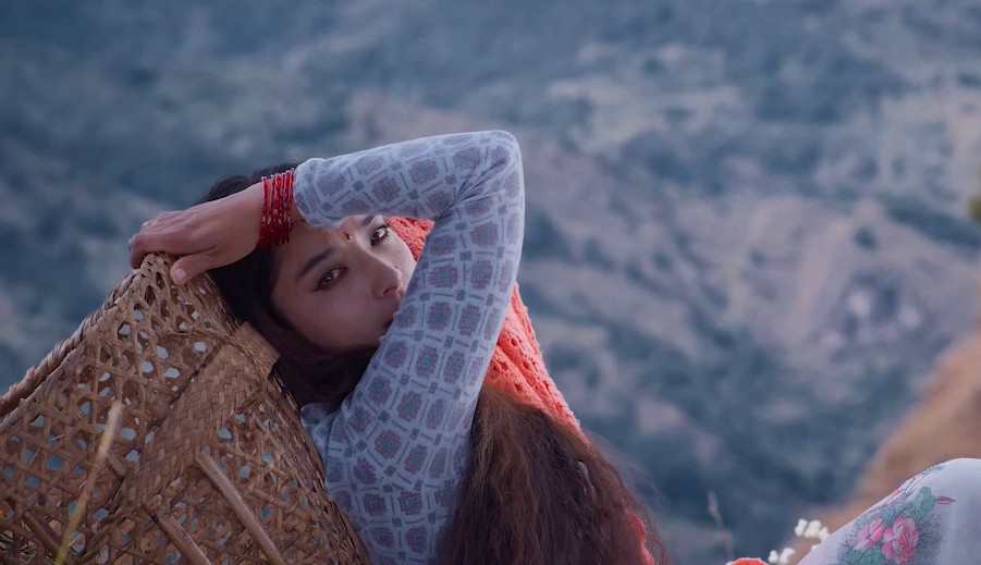 बैशाख ११ गते रिलिज हुने फिल्म ‘परालको आगो’ ‘उडि जाउँ भने,म पंक्षी होइन’गीत रिलिज