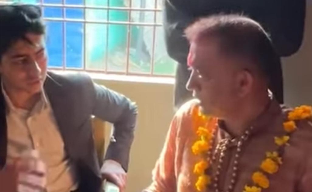 जेनजी अगुवा मिराज ढुङ्गाना गगन थापालाई समर्थन गर्न सर्लाहीमा