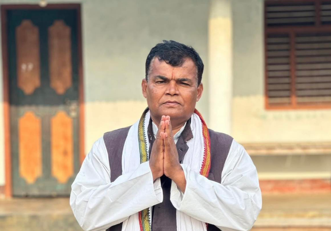 सिरहा-३ का जसपा नेपालका उम्मेदवार अशेश्वर यादव पक्राउ