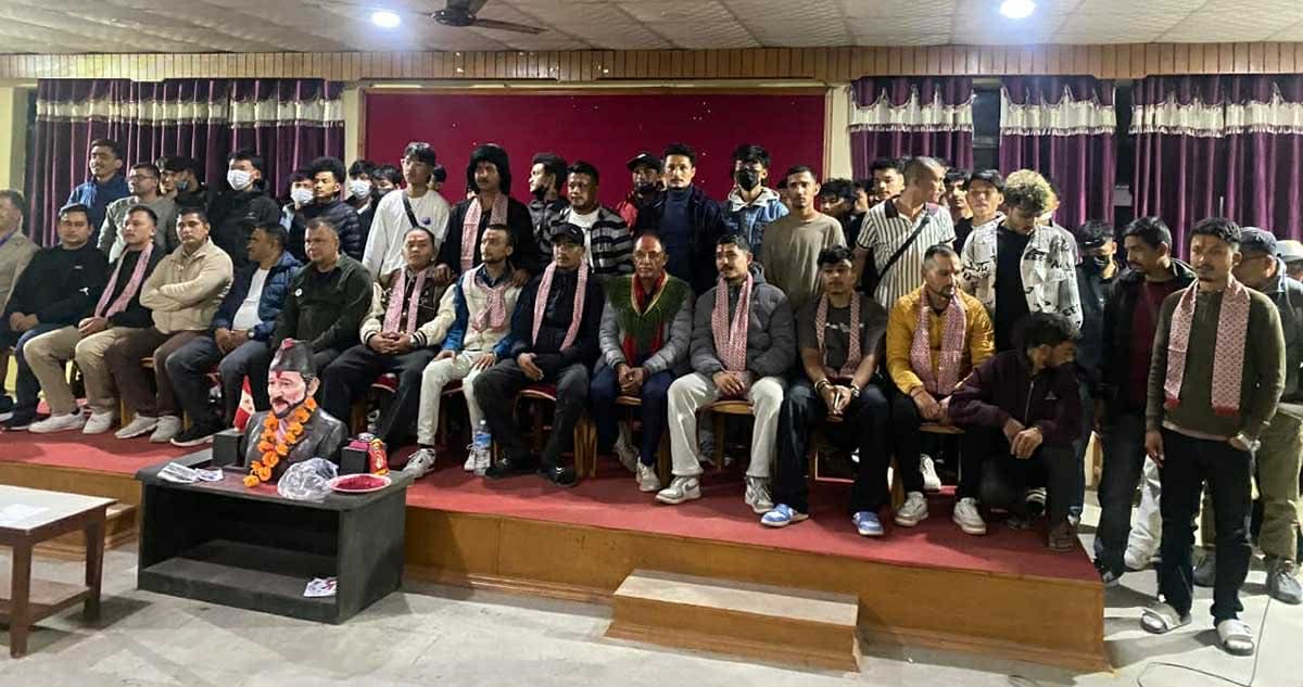 तनहुँ १ मा स्वतन्त्र उम्मेदवार लौडारीसहित दुई सय युवा कांग्रेसमा प्रवेश