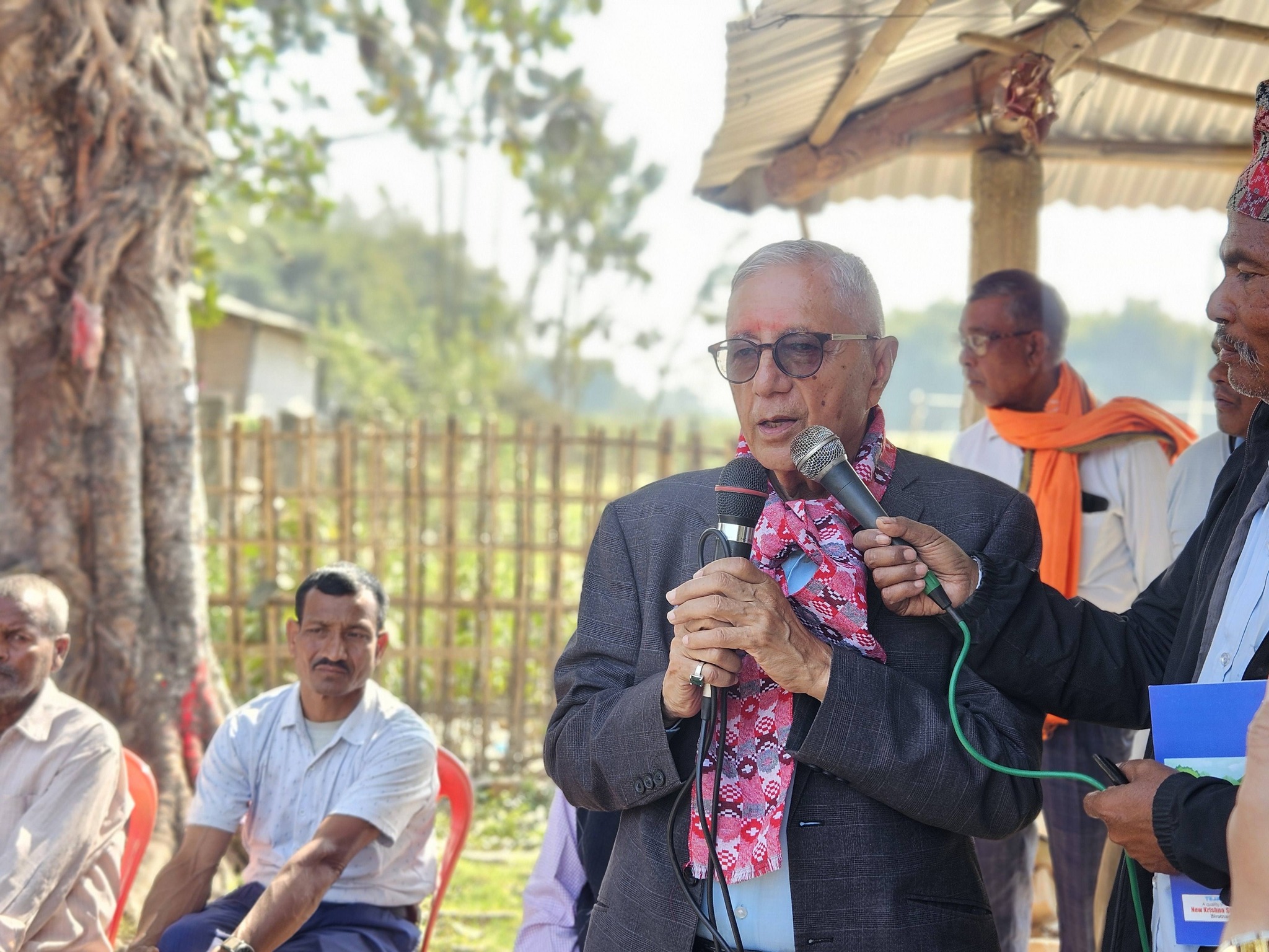 बहुजन पार्टी अध्यक्ष, नेकपा प्रदेश सदस्यसहित डेढसय कांग्रेसमा, शेखर कोइरालालाई सघाउने