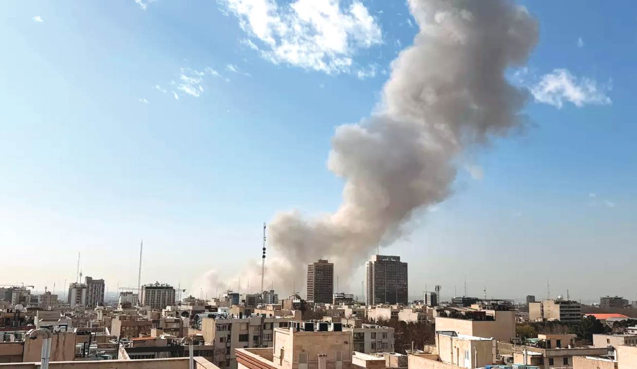 लगातार आक्रमण झेलिरहेका खाडी देशले इरानमाथि जवाफी आक्रमण किन गर्दैनन् ?