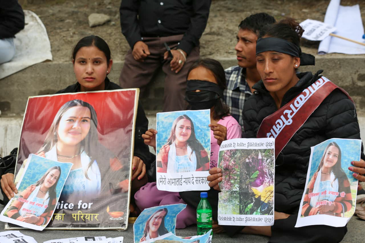 इनिशा विकको न्याय माग्दै माइतीघरमा हस्ताक्षर अभियान