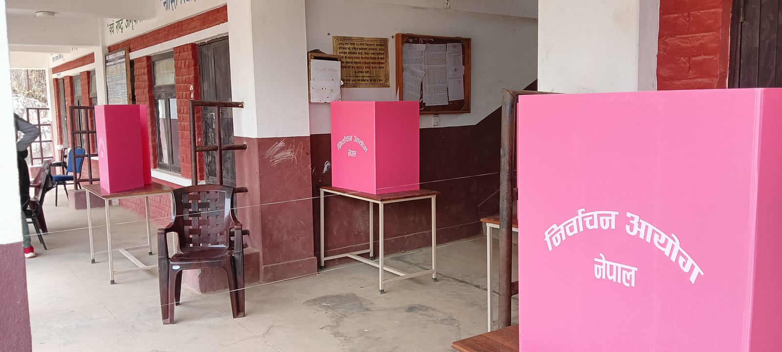 रामेछापमा निर्वाचनको सबै तयारी पूरा, २३० मतदान केन्द्रमा बुथ तयार