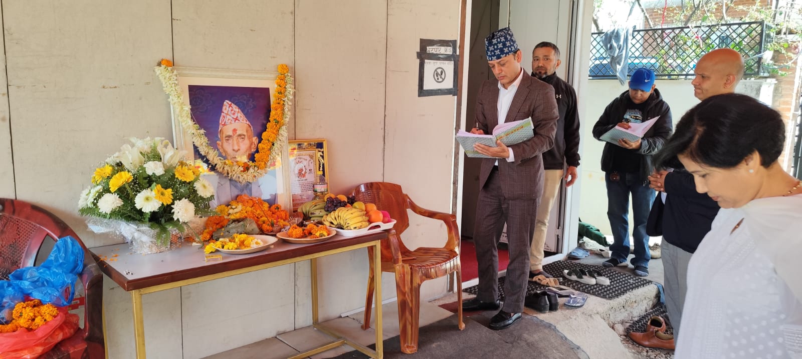 डीपी अर्याल केपी ओलीलाई भेट्न गुण्डुस्थित निवासमा