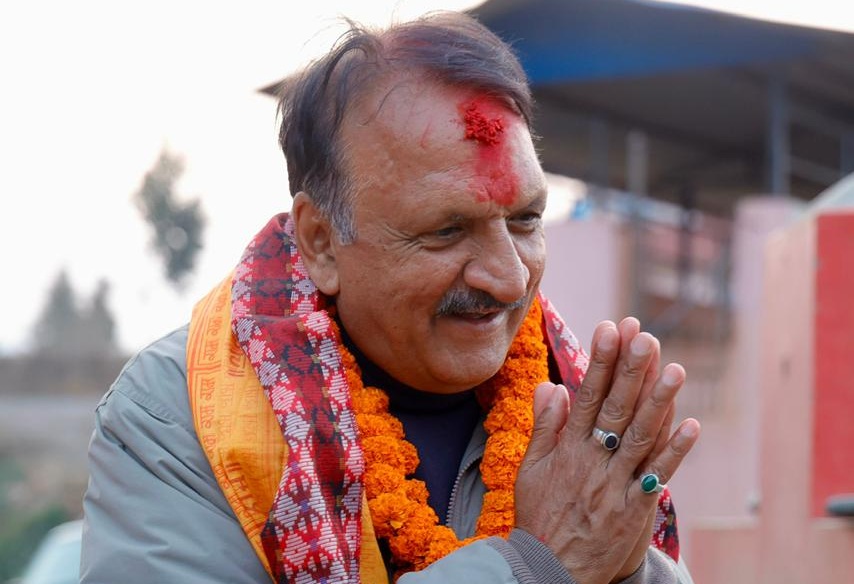 नुवाकोट १ मा डा. प्रकाश शरण महतलाई झिनो अग्रता