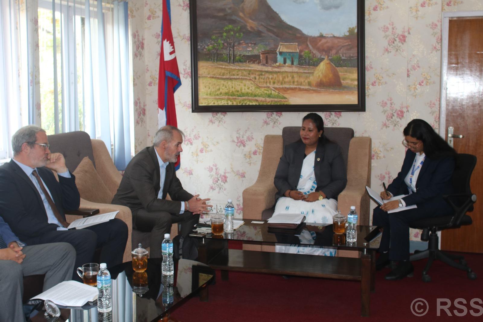 लगानी विस्तारमा एडिबीसँग सहकार्य सुदृढ गर्ने मन्त्री चौधरीको प्रतिबद्धता