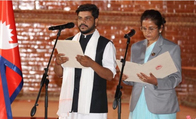 नवनियुक्त दुई मन्त्रीले लिए शपथ