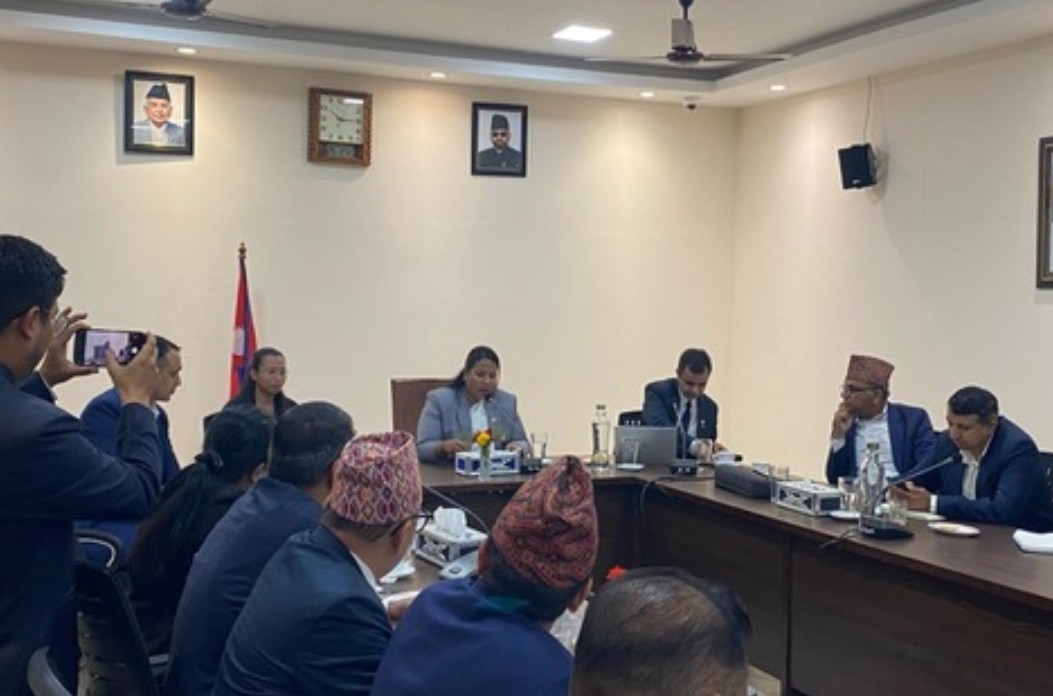 कृषि अनुसन्धानलाई उच्च प्राथमिकता, किसानको खेतमै ‘ल्याब’ बनाउन मन्त्री चौधरीको निर्देशन