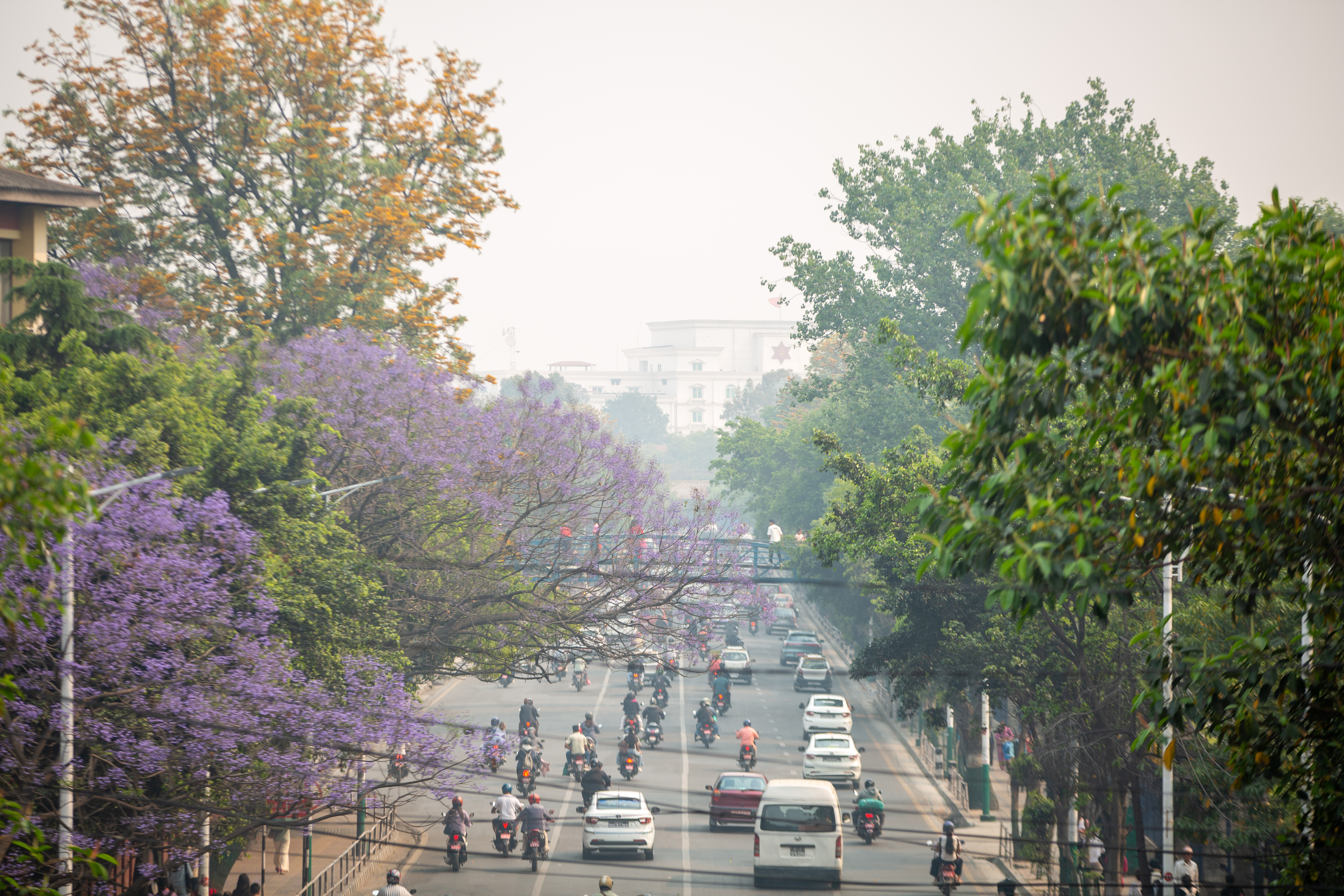 काठमाडौं उपत्यकामा बढ्दो वायु प्रदूषण, हिँडडुल गर्न असहज (तस्बिरहरू)