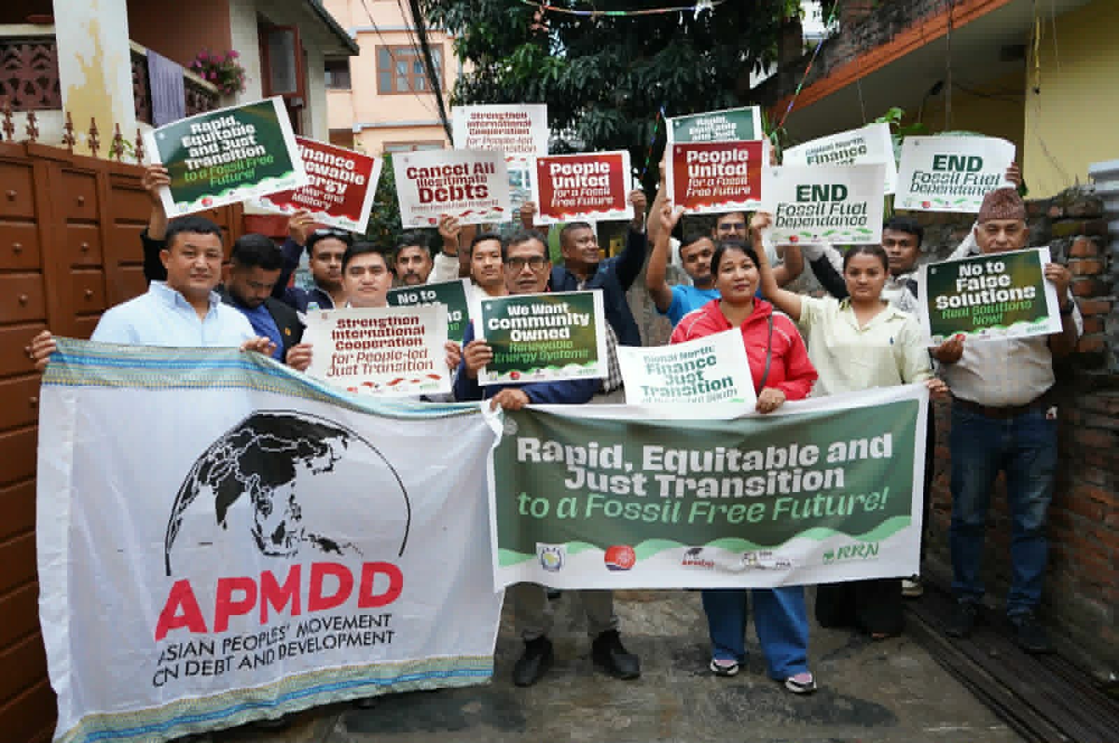 जीवाश्म इन्धनमुक्त भविष्यको माग गर्दै नेपालद्वारा एसियाव्यापी विरोध प्रदर्शनमा ऐक्यबद्धता