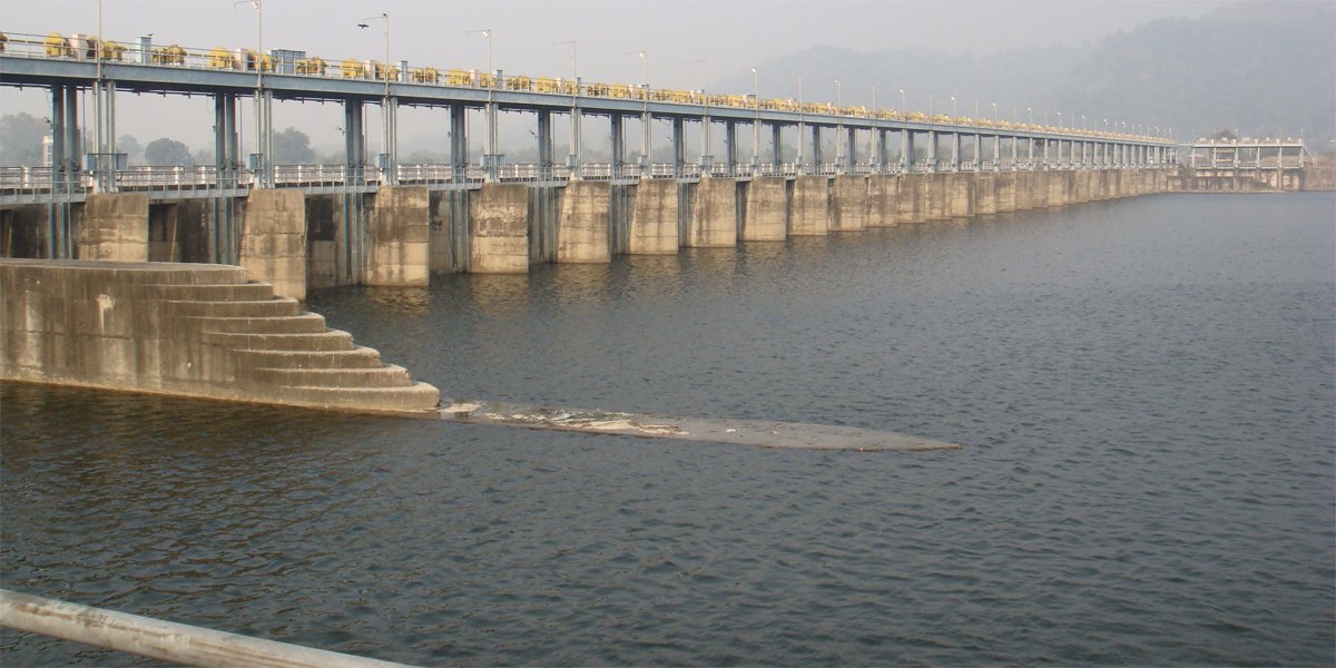 नहर अतिक्रमण हटाउन चार सय घरटहरा हटाइँदै