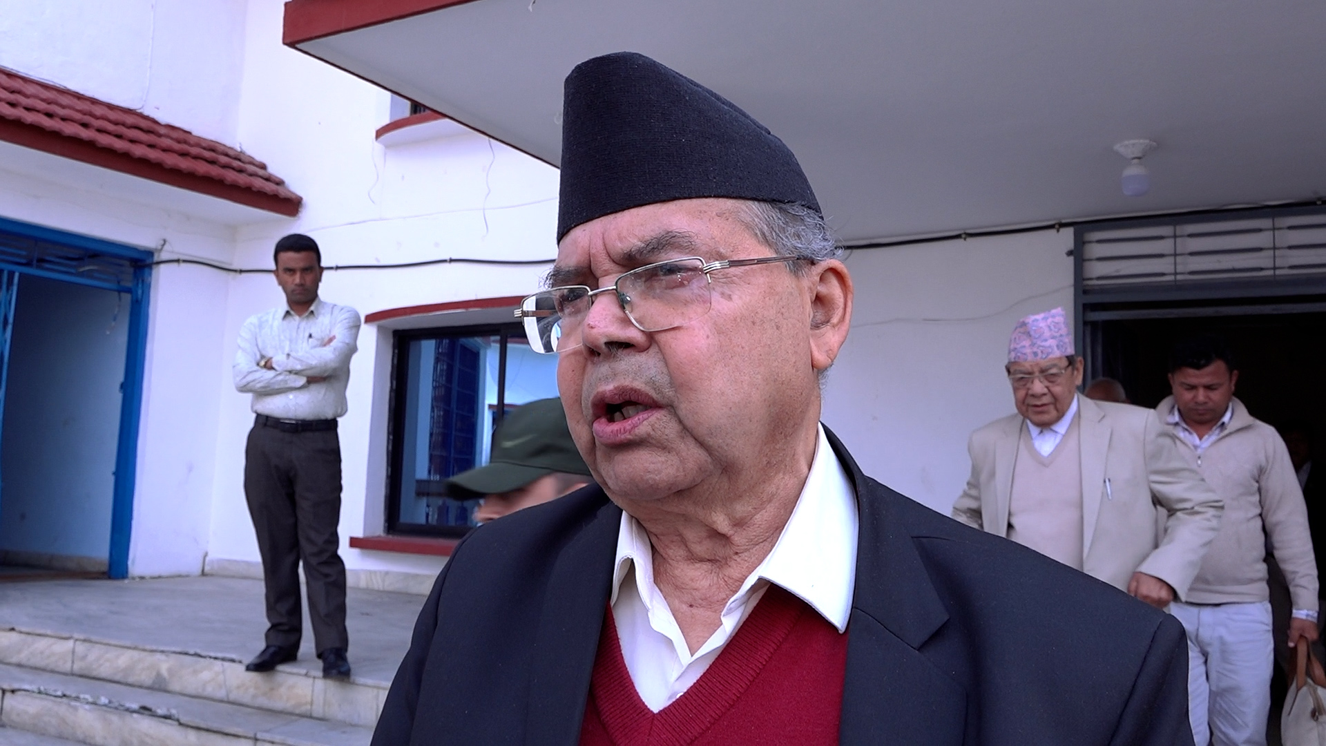 ओली र लेखकको प्रक्राउ सामान्य प्रक्रिया र कानुन विरुद्ध भएको हो : वरिष्ठ नेता खनाल