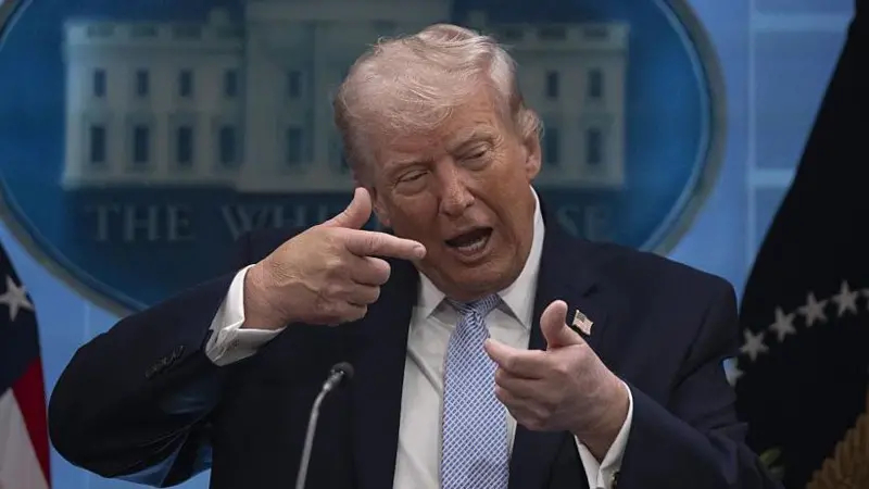 डोनाल्ड ट्रम्पको इरानलाई कडा चेतावनी: ‘एकै रातमा इरान समाप्त हुन सक्छ’