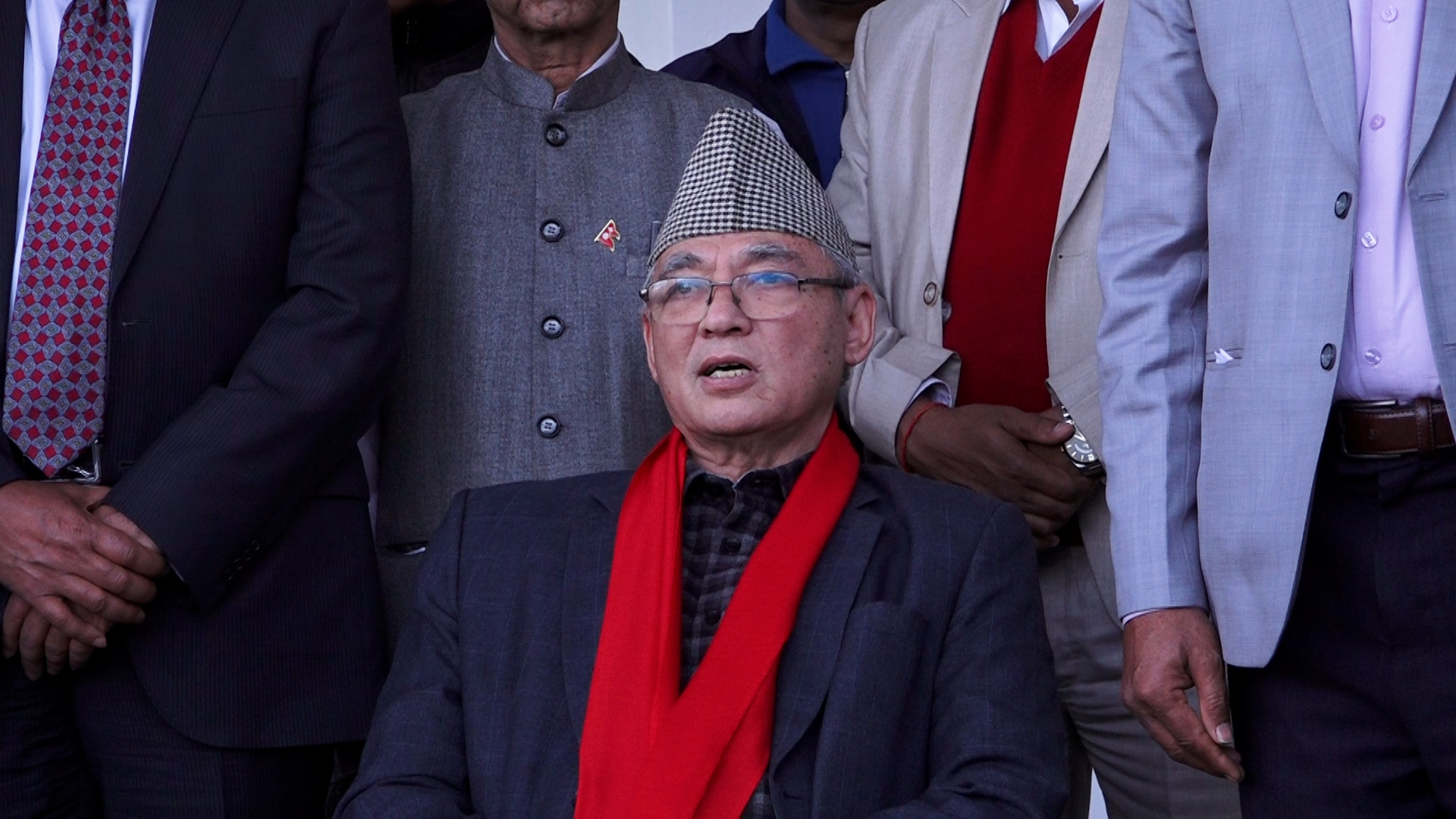 बादल एमाले संसदीय दलको नेता  चयन