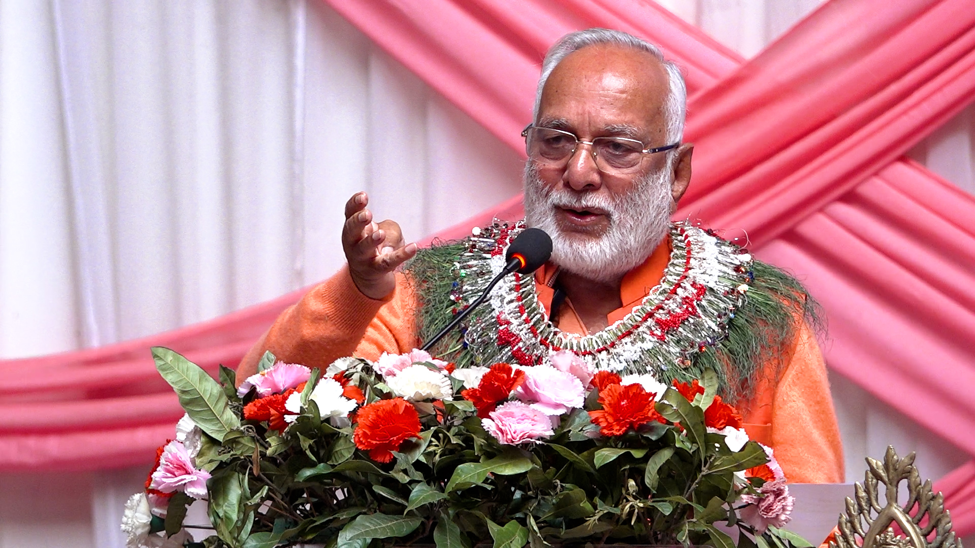 नयाँ सरकार आएसँगै नेपाल १० वर्षमा सिंगापुर बन्ने आशा जागेको छ : स्वामी आनन्द अरुण