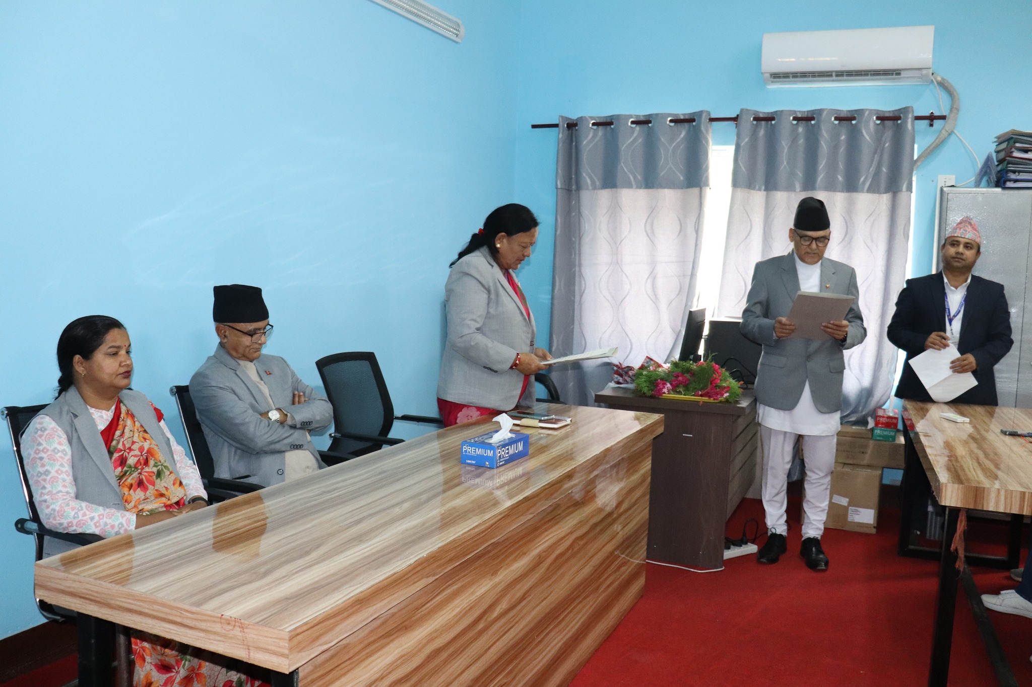 कर्णाली प्रदेशसभा सचिव खड्काद्धारा पदभार ग्रहण