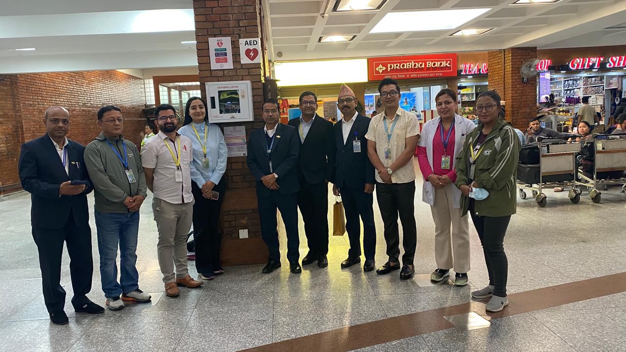 त्रिभुवन अन्तर्राष्ट्रिय विमानस्थलमा पहिलो सार्वजनिक ‘एइडी’ स्थापना, आपतकालीन स्वास्थ्य सेवामा नयाँ कदम