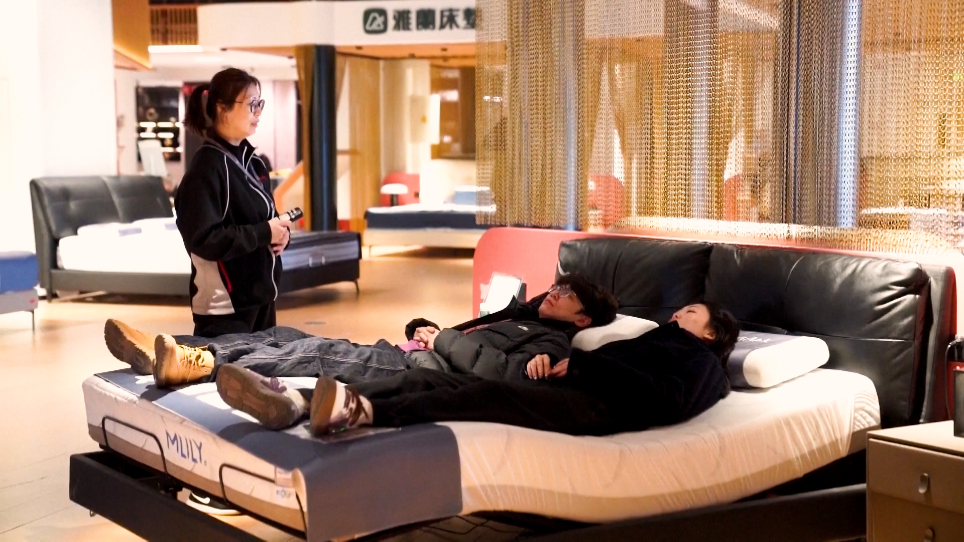 चीनमा निद्राको उपचार : निद्रा थेरापी, अर्थतन्त्रमा पनि सुधार