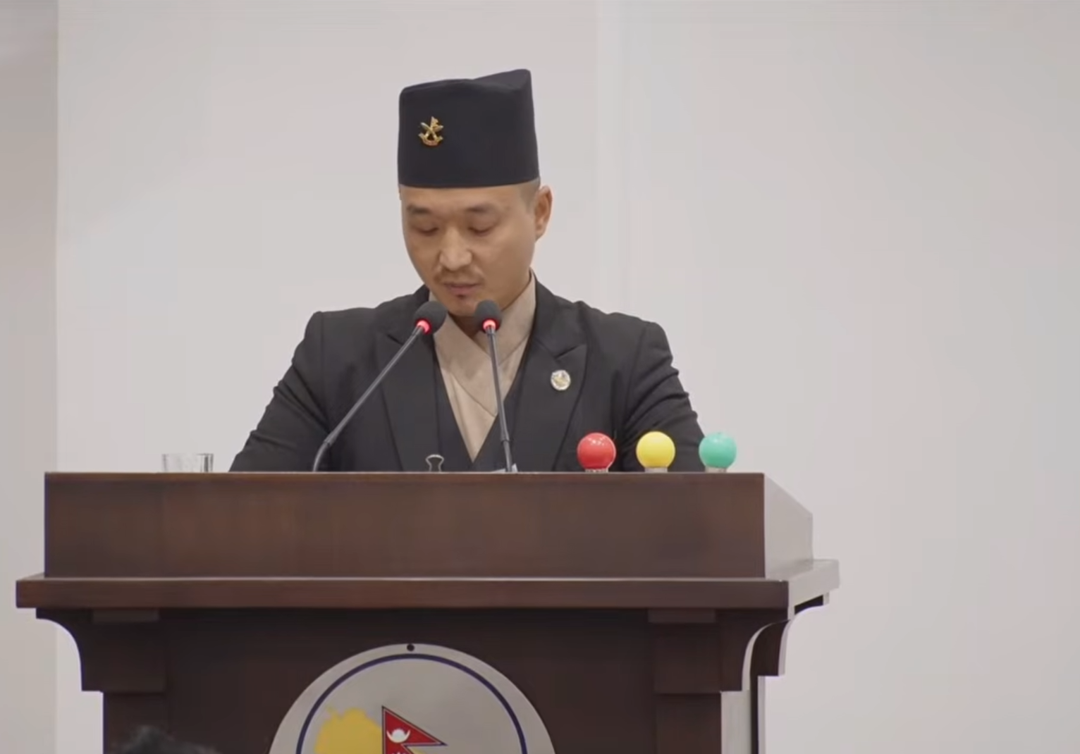 गृहमन्त्री सुधन गुरुङलाई तत्काल बर्खास्त गर्न माग